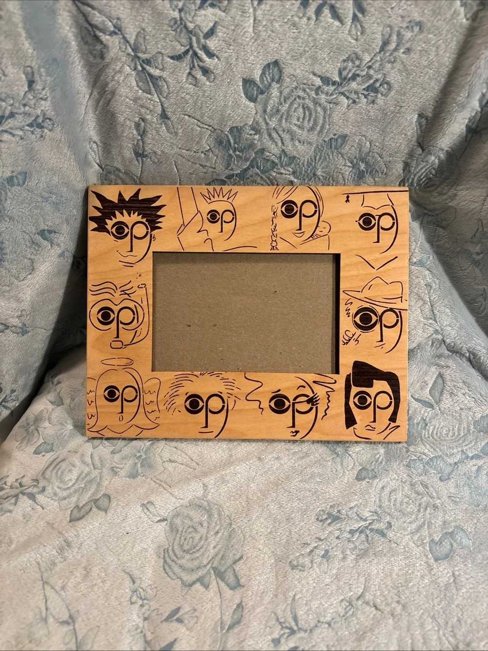 Wooden Illustrated Photo Frame in Natural Wood
